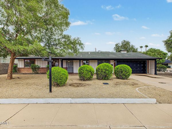 8227 E OSBORN Road, Scottsdale, AZ 85251