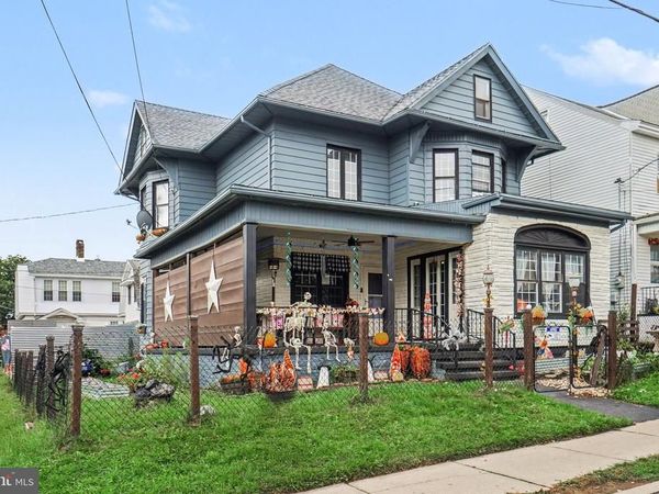 44 N 2ND STREET, FRACKVILLE, PA 17931