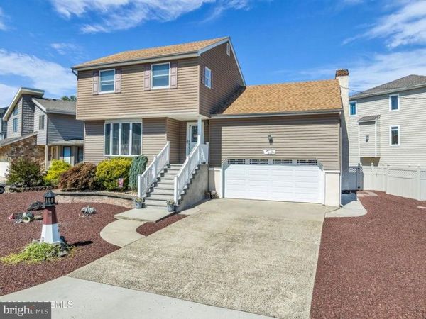 360 SILVER BAY ROAD, TOMS RIVER, NJ 08753