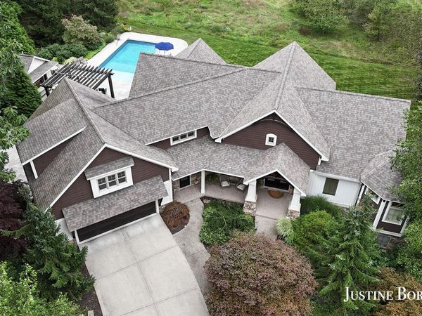 16789 Ransom Street, Holland, MI 49424