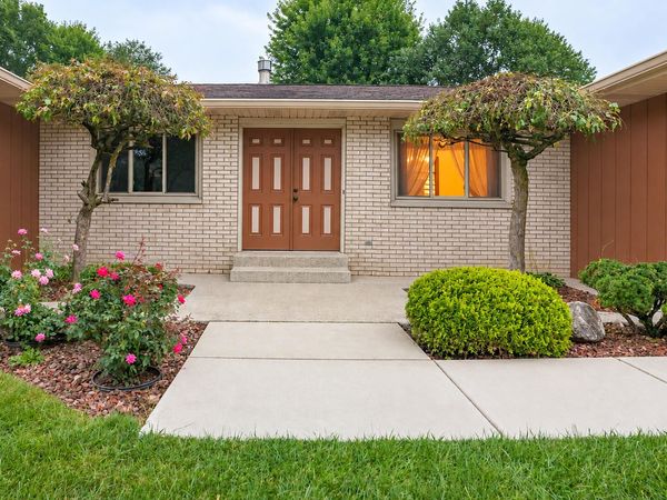 2633 N Stuyvesant Lane , La Porte, IN 46350