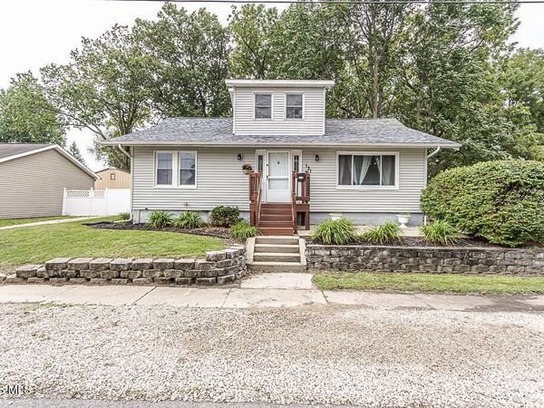 131 Sanderson Avenue, Swanton, OH 43558