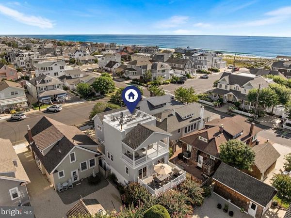 106 FIFTH, BEACH HAVEN, NJ 08008