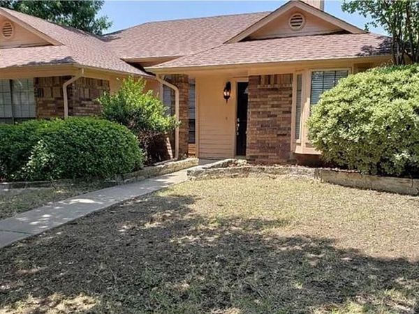 3007 Pacifica Street , Carrollton, TX 75007