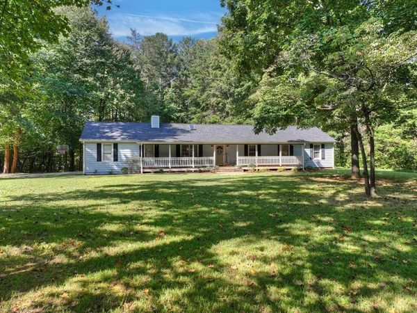 46 White Oak Drive , Talking Rock, GA 30175