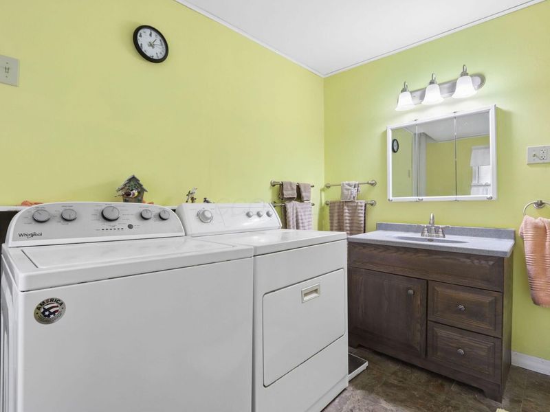 396 N Orchard Street, Logan, OH 43138 Photo 12