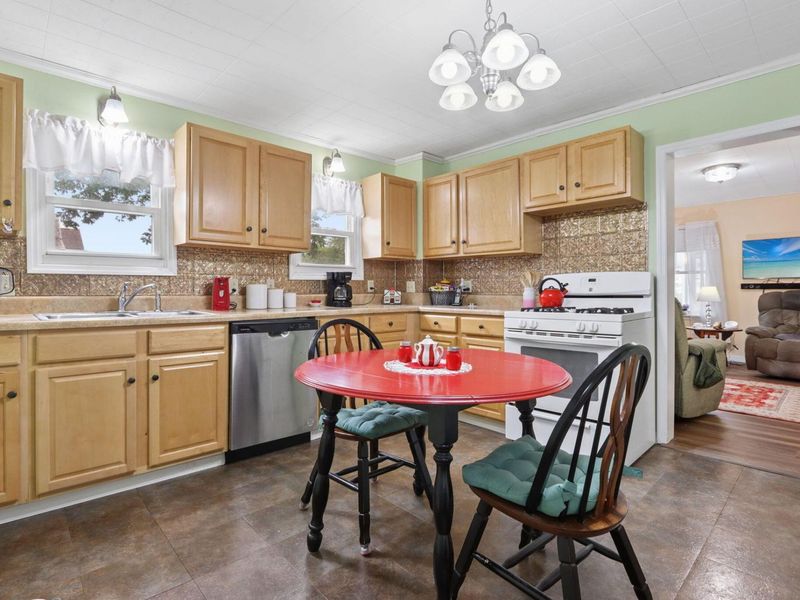 396 N Orchard Street, Logan, OH 43138 Photo 7