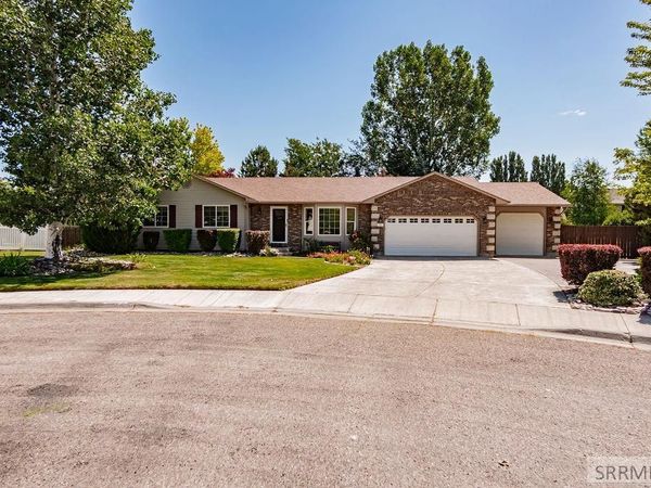 1184 Shadow Mountain Court, IDAHO FALLS, ID 83404