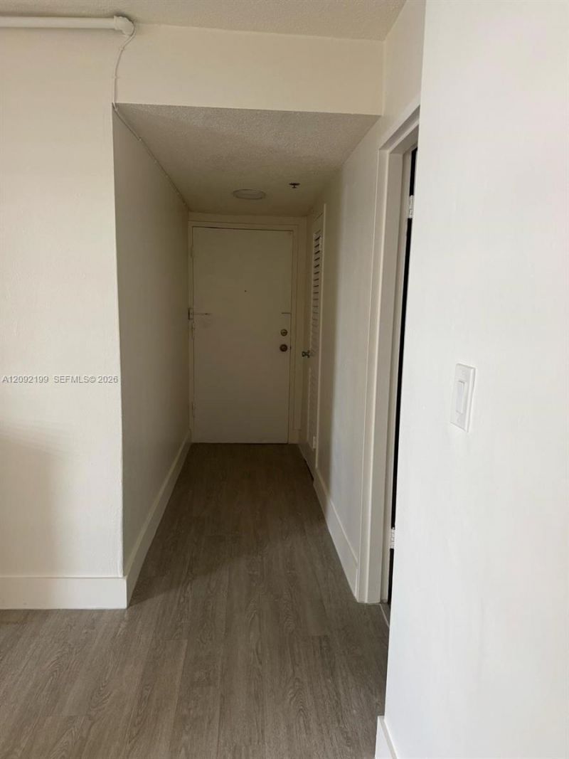 1255 Collins Ave , Unit 406, Miami Beach, FL 33139 Photo