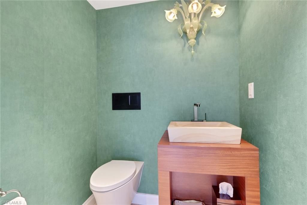 10701 Gulf Shore Dr, Unit 901, Naples, FL 34108 Photo