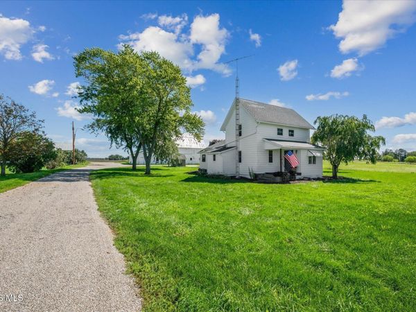 8818 County Road 7-2 , Delta, OH 43515