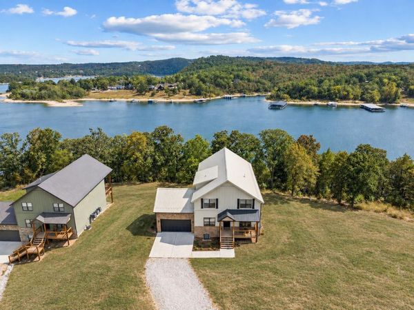 534 Meltons Peninsula Road , Cape Fair, MO 65624