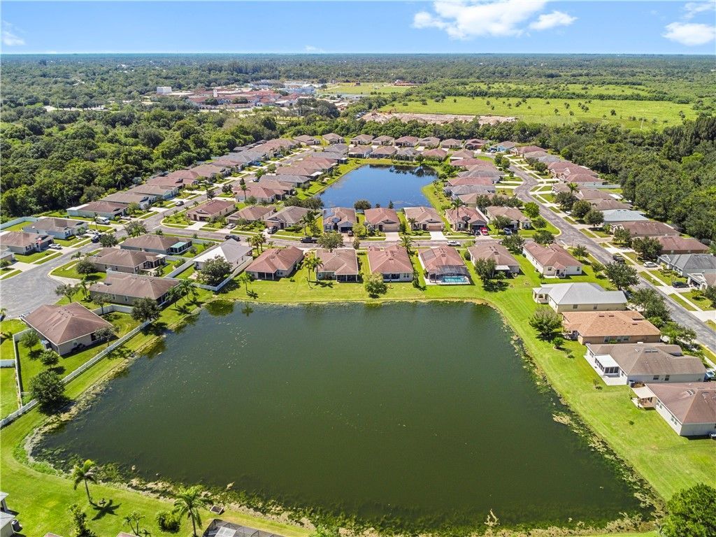 107 Elena Drive, Sebastian, FL 32958 Photo