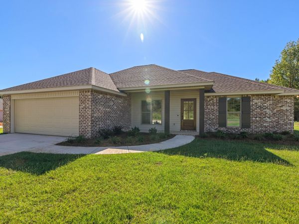 10 Trevor Trail, Sumrall, MS 39482