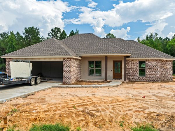 10 Trevor Trail, Sumrall, MS 39482