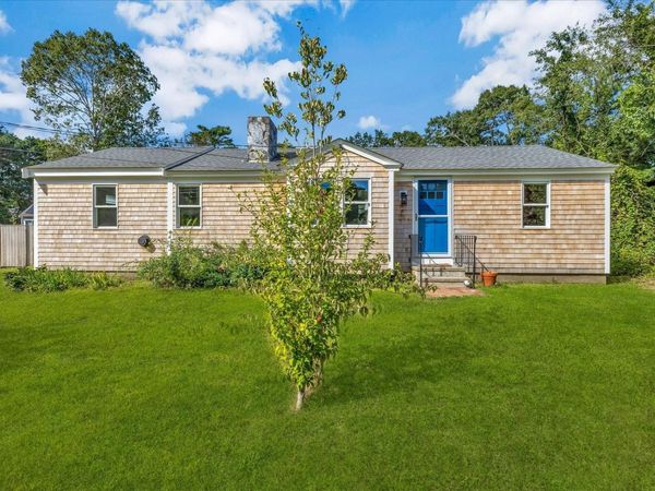 25 Raspberry Lane, Barnstable, MA 02648
