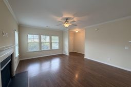 815 Burnview Lane  photo 4