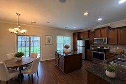 815 Burnview Lane  photo 4