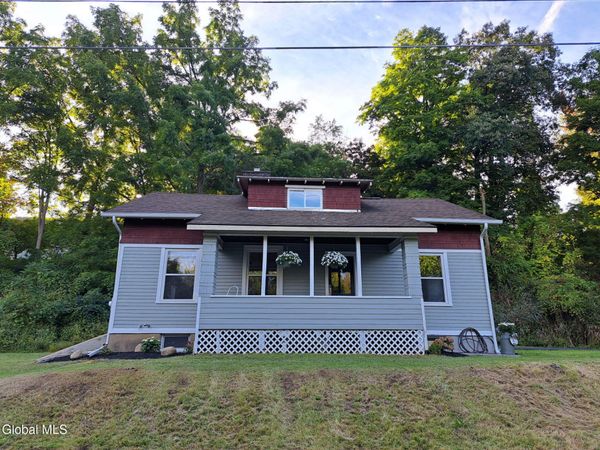 4 Washington Avenue, Unit 4, Round Lake, NY 12151