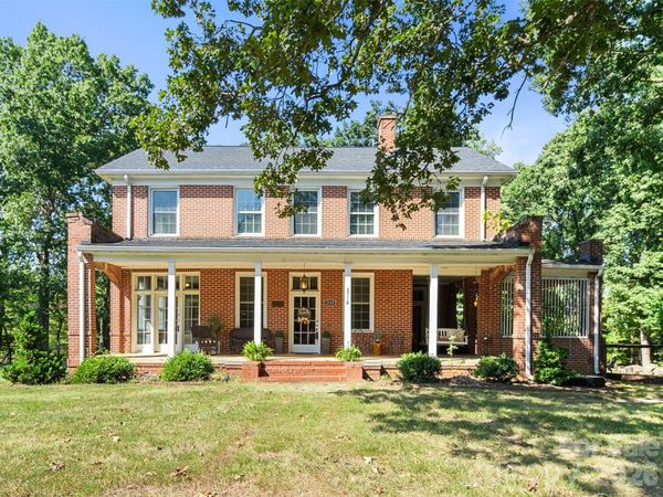 2510 Shelton Avenue , Statesville, NC 28677