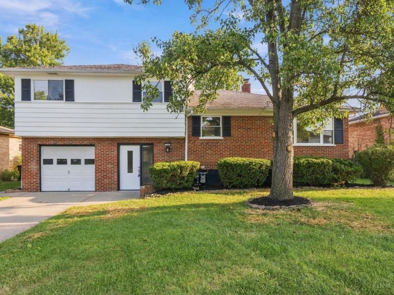 708 Danvers Drive, Forest Park, OH 45240 Photo 5