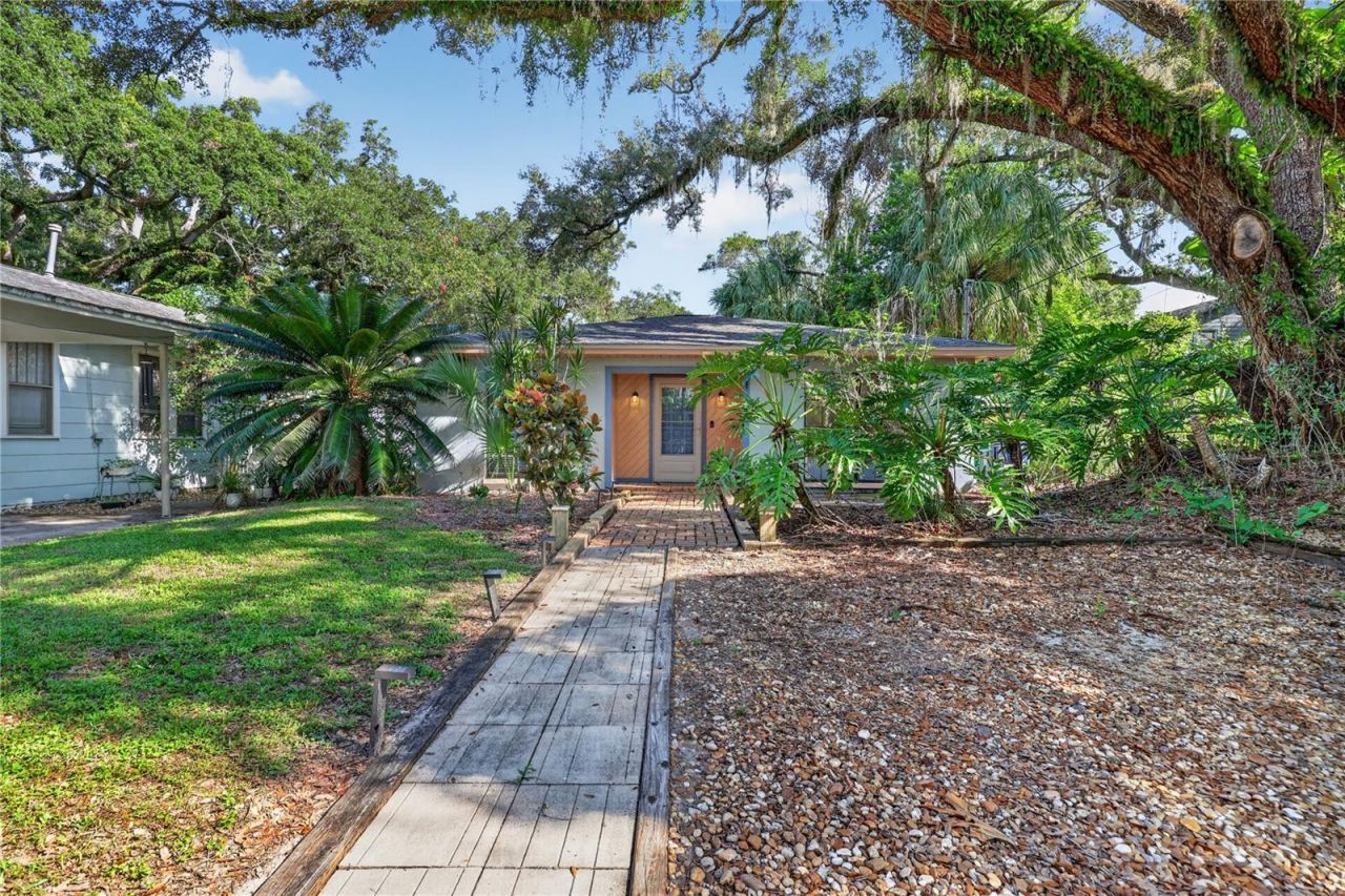 317 W Comanche Avenue, Tampa, FL 33604 Main Photo