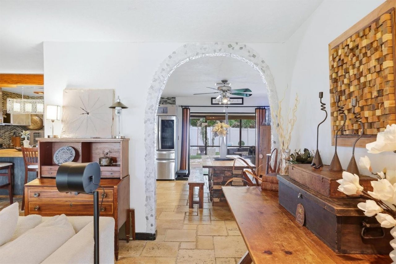 624 Saint Andrews Drive, Sarasota, FL 34243 Photo