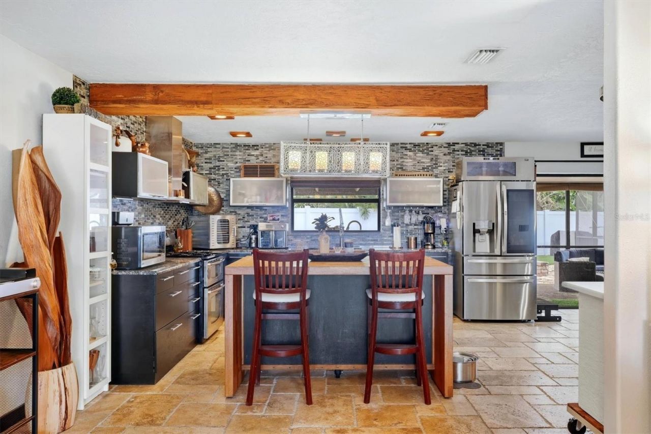 624 Saint Andrews Drive, Sarasota, FL 34243 Photo