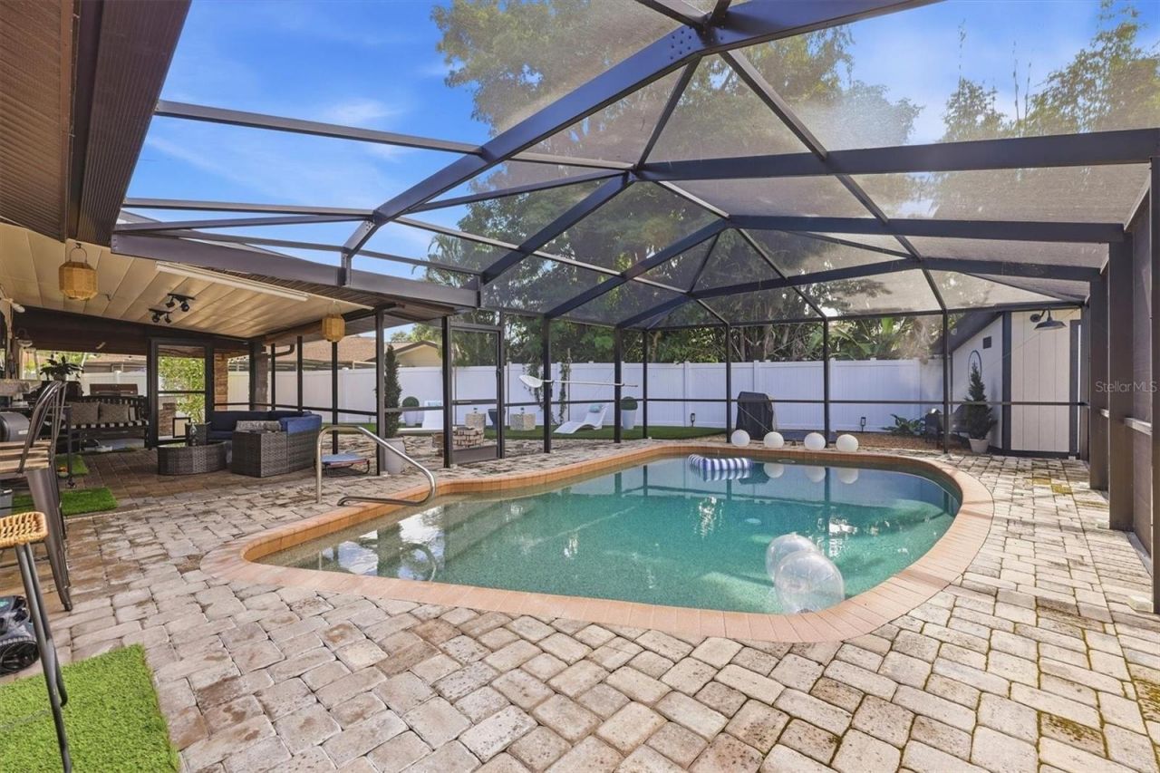 624 Saint Andrews Drive, Sarasota, FL 34243 Photo