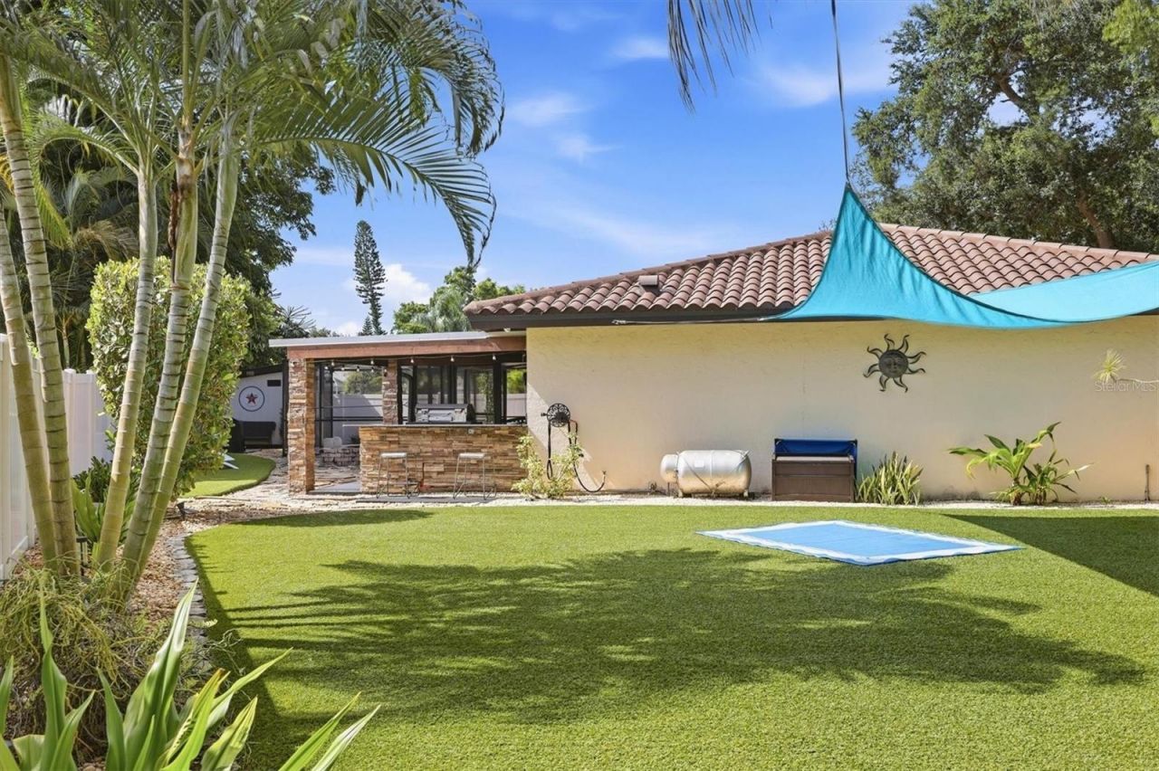 624 Saint Andrews Drive, Sarasota, FL 34243 Photo