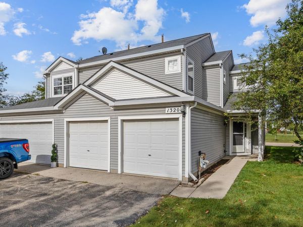 1320 Jenna Drive , Unit B, South Elgin, IL 60177