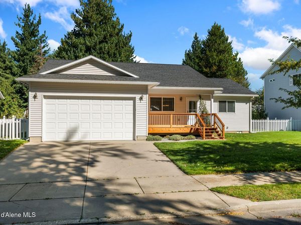 414 Louis LN , Sandpoint, ID 83864