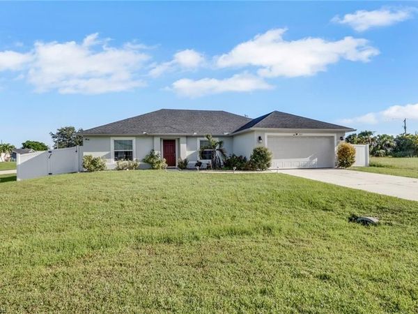 327 SW 31st ST , CAPE CORAL, FL 33914