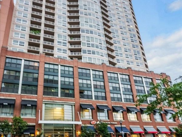 807 Davis Street , Unit 2103, Evanston, IL 60201