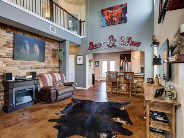 2101 Rivers Edge WAY , Unit 4, Austin, TX 78741