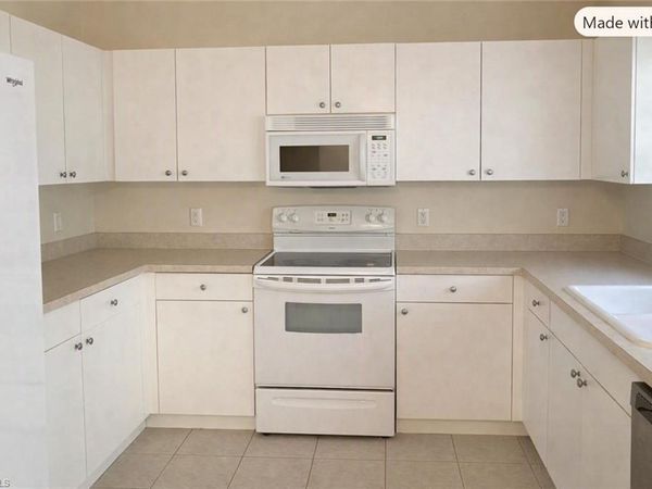 3304 Lisa LN , Unit 4, NAPLES, FL 34109