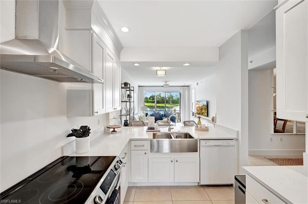 7885 Mahogany Run Ln, Unit 1513, Naples, FL 34113 Photo