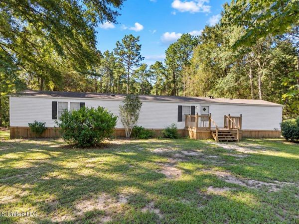 28 Herrington , Wiggins, MS 39577