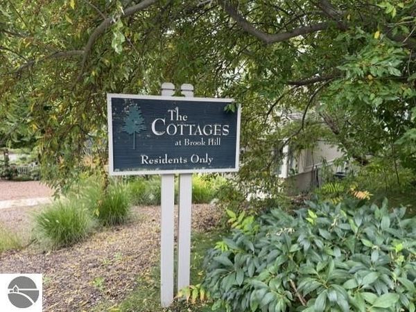 35 Brook Hill Cottages, Glen Arbor, MI 49636
