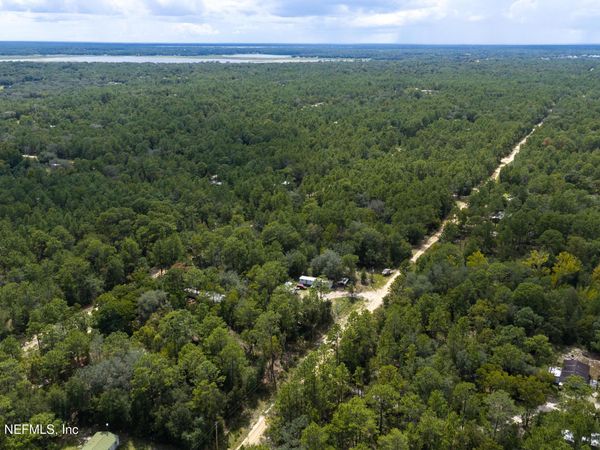 6104 JUILLIARD Avenue, Keystone Heights, FL 32656