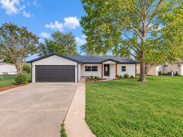 230 Overlook Trail, Gun Barrel City, TX 75156