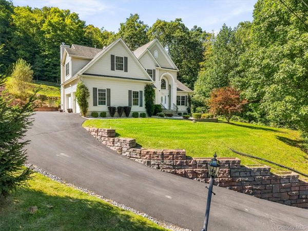 2 Pond Ridge Crossing , Newburgh, NY 12550