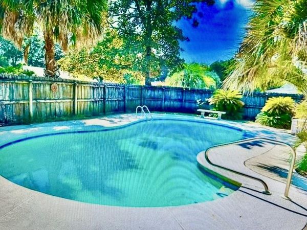 510 Cheshire Avenue, Fort Walton Beach, FL 32547