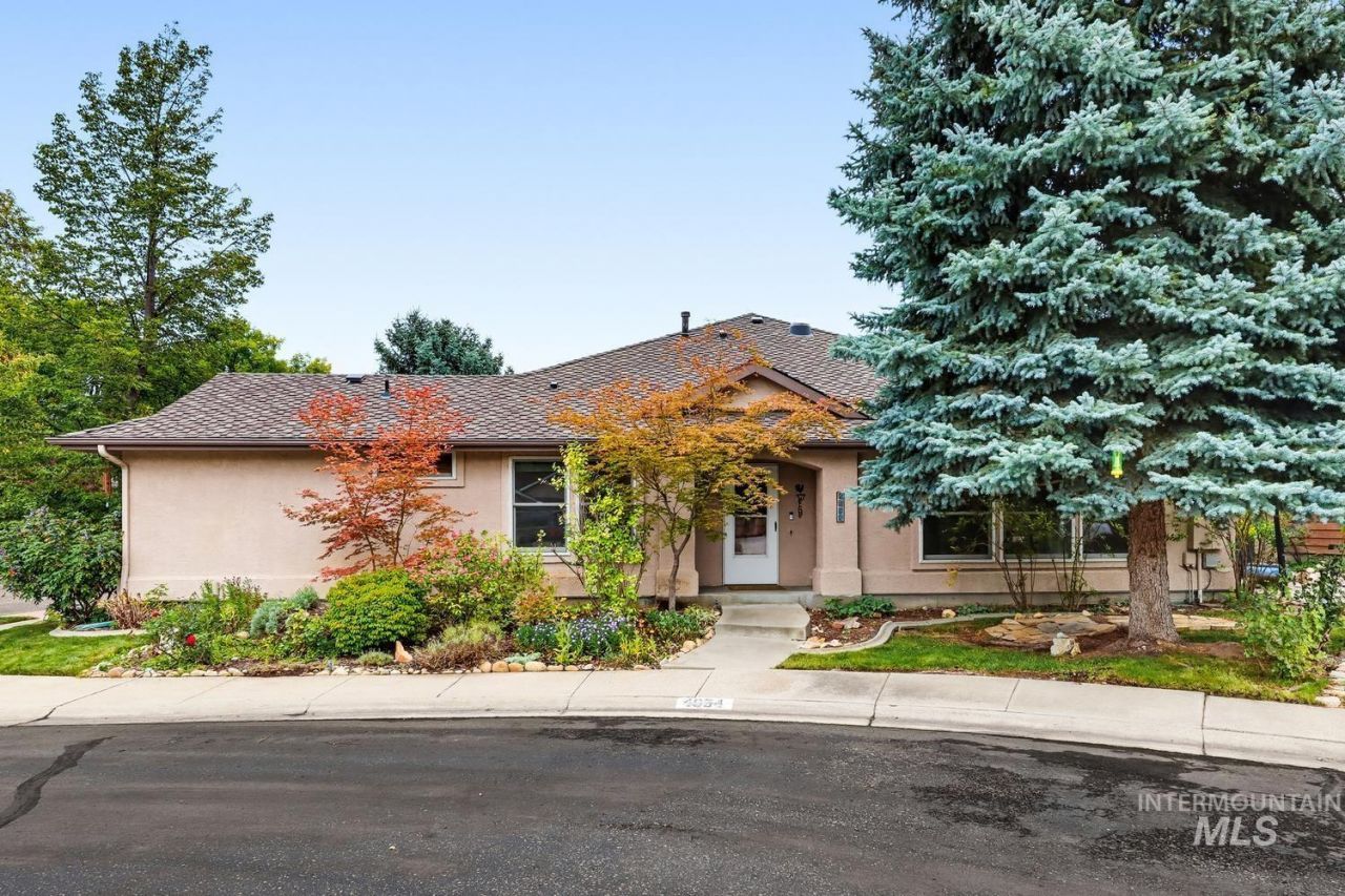 4854 Lakeview Place, Garden City, ID 83714 Main Photo