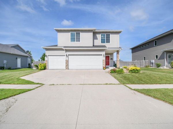5013 44th Street S, Fargo, ND 58104