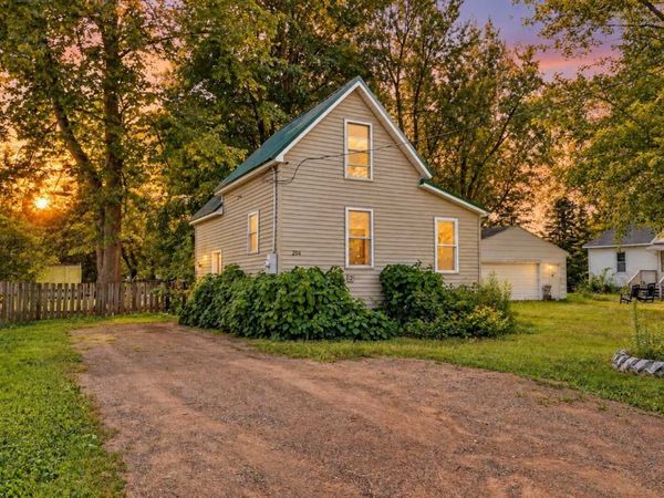 204 Noble Street, Hinckley, MN 55037
