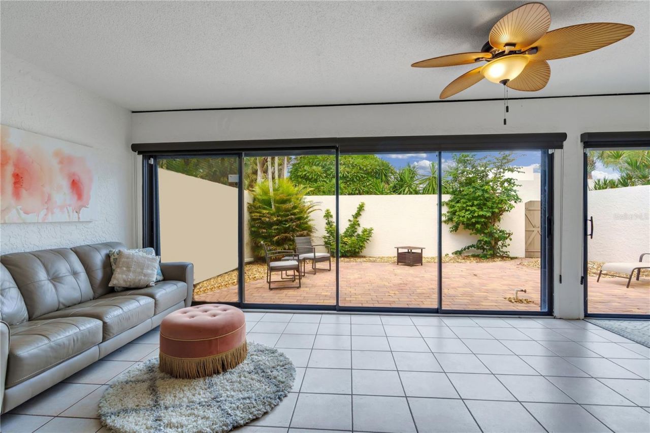 597 Lakeside Drive , Unit 205, Bradenton, FL 34210 Photo