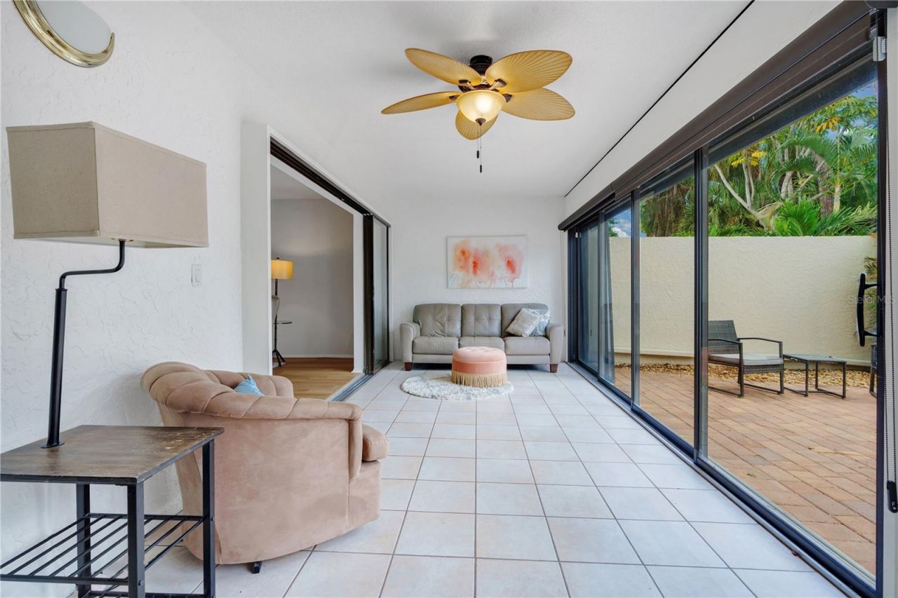 597 Lakeside Drive, Unit 205, Bradenton, FL 34210 Photo