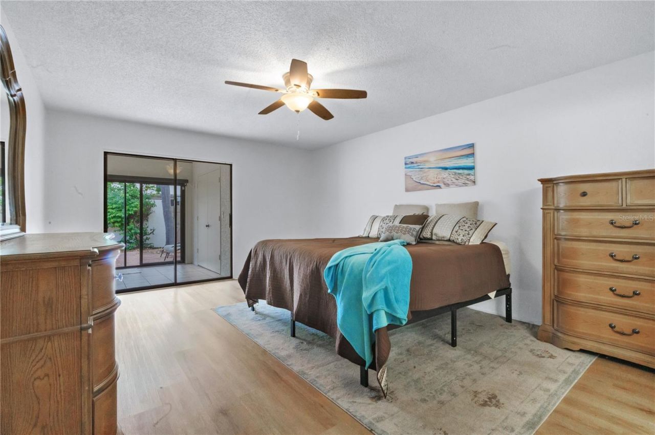 597 Lakeside Drive , Unit 205, Bradenton, FL 34210 Photo