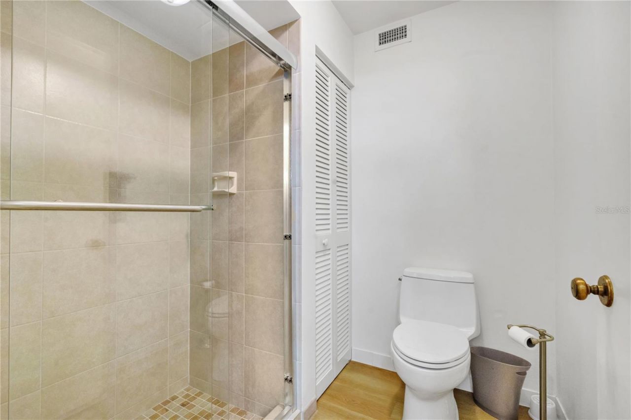 597 Lakeside Drive , Unit 205, Bradenton, FL 34210 Photo